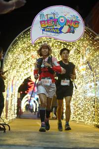 BIB: 5252, 5496
                            <button type="button" onclick="openModal(21830502)" class="btn btn-primary btn-sm float-right btn-popup" data-toggle="modal" data-target=".modal-high-quality">
                        <i class="fas fa-shopping-cart"></i> Add to Cart
                    </button>
                                            <button type="button" onclick="isThisMe(21830502, true)" class="btn btn-success btn-sm float-right btn-popup btn-isme hidden" data-toggle="tooltip" data-placement="bottom" title="นี่คือรูปของคุณใช่ไหม คลิกที่นี่เพื่อเอาเข้าอัลบั้ม">
                        <i class="fas fa-plus"></i> Add to album
                    </button>
                    <button type="button" onclick="isThisMe(21830502, false)" class="btn btn-warning btn-sm float-right btn-popup btn-isnotme hidden">
                        <i class="fas fa-ban"></i> Remove from album
                    </button>